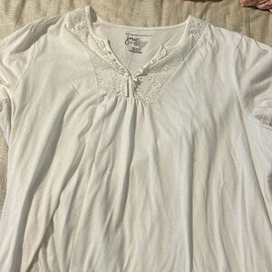 3X Woman’s Blouse/Dress Shirt